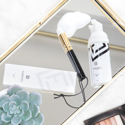 How to clean your eyelash extensions
