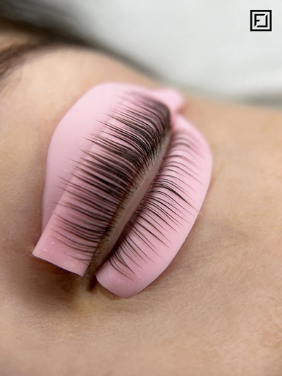 What lash shield size to use for lash lift treatment?